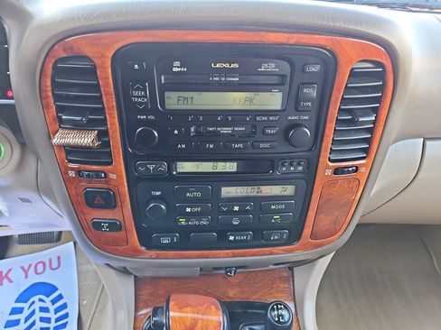 Used 2001 Lexus LX 470 4WD image 17