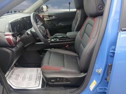 Used 2025 Chevrolet Equinox RS FWD image 9