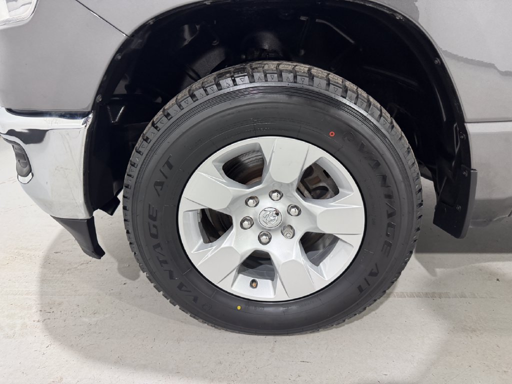 Used 2022 RAM 1500 Big Horn AWD/4WD image 8