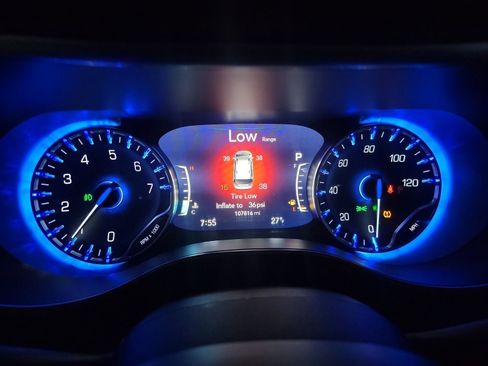 Used 2017 Chrysler Pacifica Touring-L Plus w/ Advanced Safetytec Group image 18