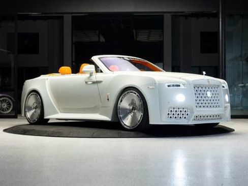 Used 2020 Rolls-Royce Dawn RWD image 32