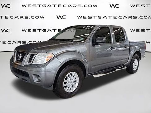 Used 2019 Nissan Frontier SV image 1