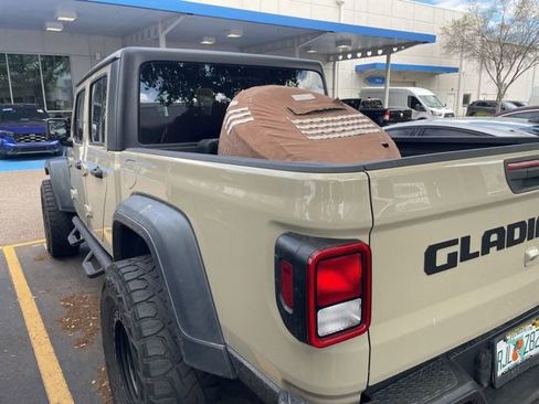 Used 2020 Jeep Gladiator Sport w/ Quick Order Package 24S image 4