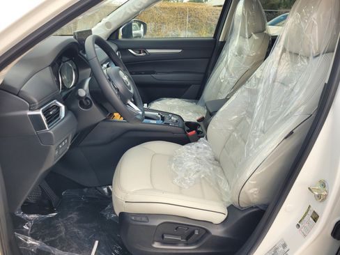 New 2025 MAZDA CX-5 AWD 2.5 S w/ Preferred Package image 3