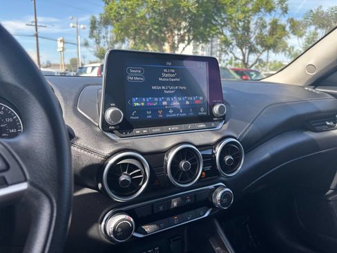 Used 2025 Nissan Sentra SV FWD image 20