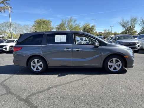 Used 2019 Honda Odyssey EX image 3