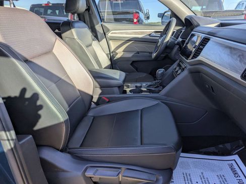 Used 2022 Volkswagen Atlas Cross Sport SE image 27