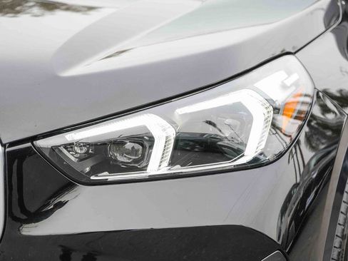 Used 2025 BMW X1 xDrive28i w/ Technology Package image 10