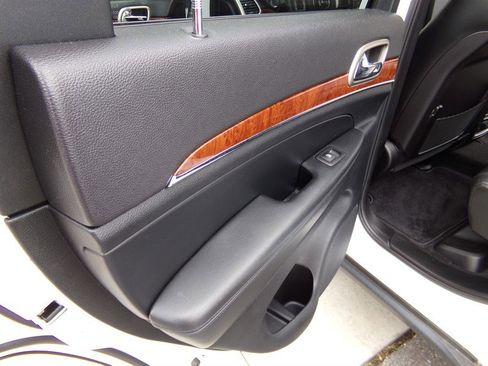 Used 2013 Jeep Grand Cherokee Limited w/ Trailer Tow Group image 67