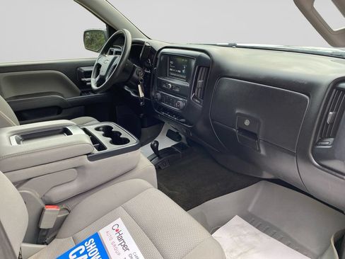 Used 2018 Chevrolet Silverado 1500 Custom w/ Custom Value Package AWD/4WD image 10