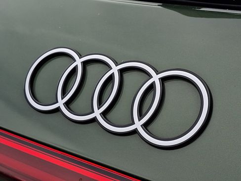 Certified 2025 Audi Q5 Premium Plus w/ Premium Plus image 31