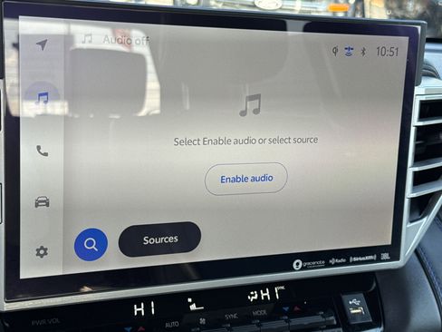 Used 2023 Toyota Tundra Platinum image 30