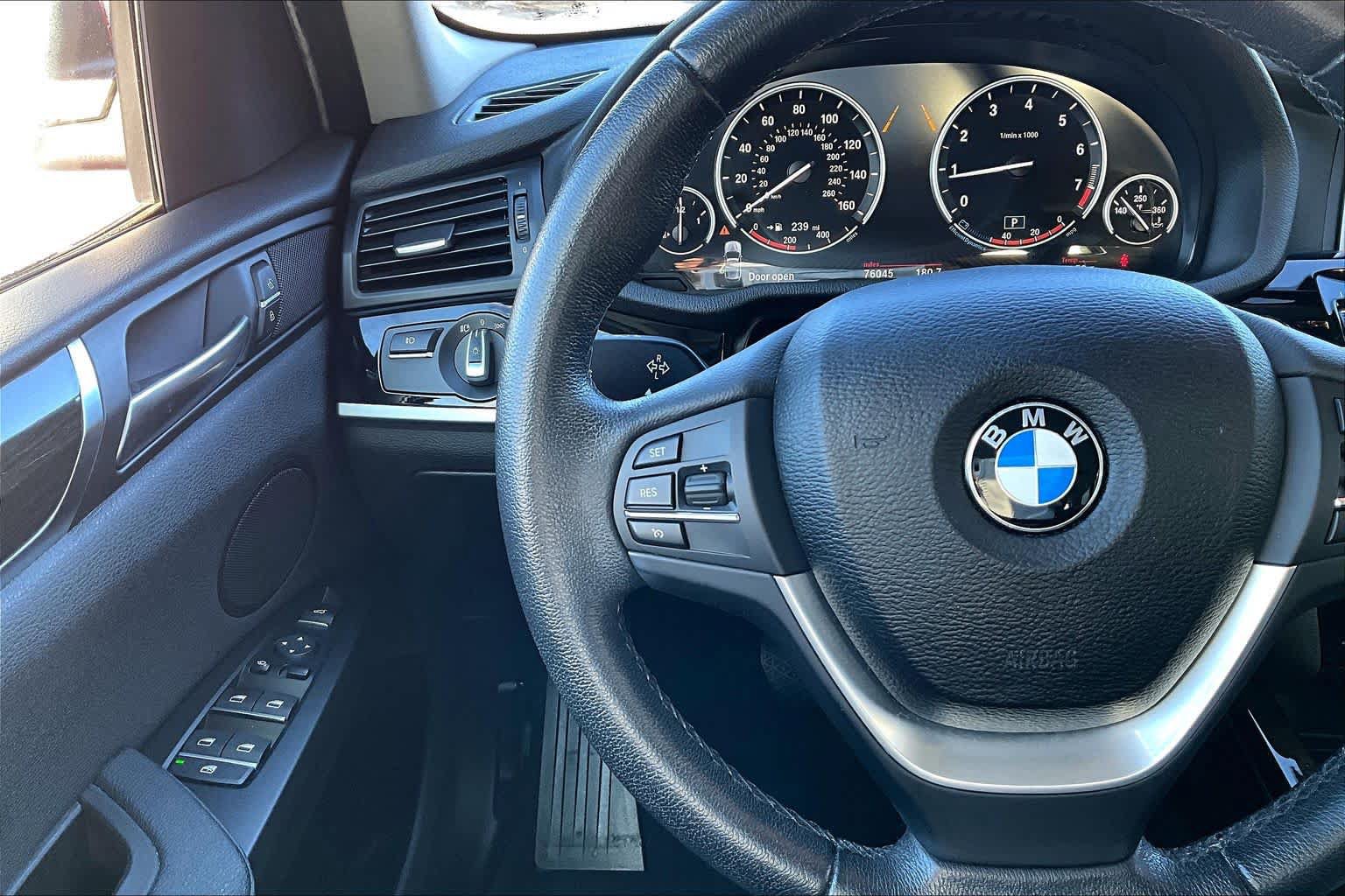 Used 2017 BMW X3 sDrive28i RWD image 25