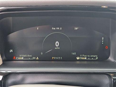 Used 2022 Lincoln Nautilus Reserve image 18