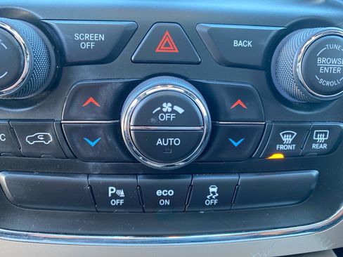 Used 2015 Jeep Grand Cherokee Limited image 13