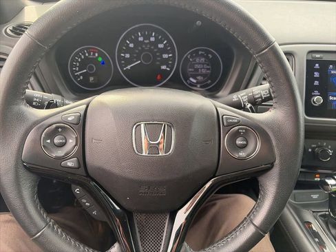 Used 2022 Honda HR-V Sport image 12
