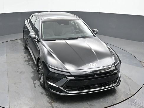 New 2025 Hyundai Sonata Limited image 42