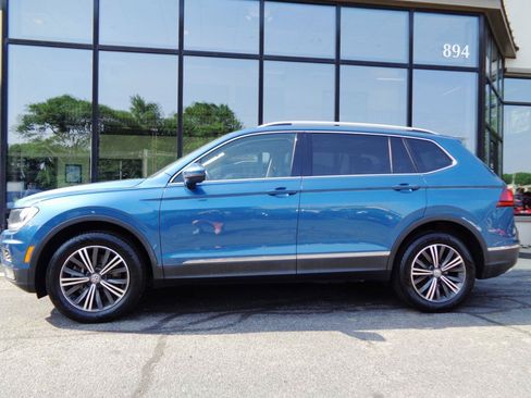 Used 2018 Volkswagen Tiguan SEL AWD/4WD image 8