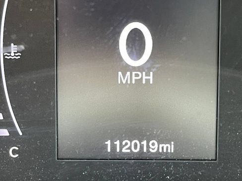 Used 2017 Jeep Renegade Latitude w/ Cold Weather Group AWD/4WD image 15