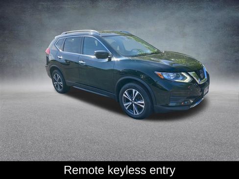 Used 2019 Nissan Rogue SV w/ Sun & Sound Touring Package AWD/4WD image 9