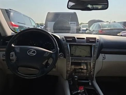 Used 2007 Lexus LS 460 RWD image 4