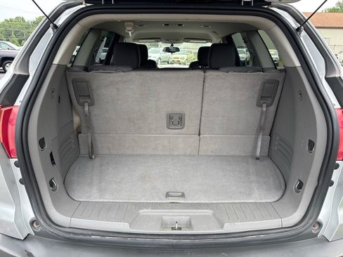 Used 2012 Chevrolet Traverse LS FWD image 14