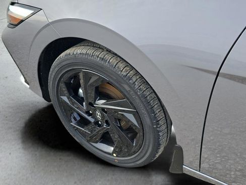 New 2026 Hyundai Elantra SEL Sport Premium FWD image 10