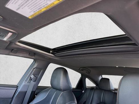 Used 2021 Toyota Avalon Touring w/ Advanced Safety Package image 12