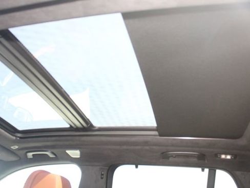 New 2026 BMW X5 M60i image 23