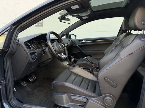 Used 2015 Volkswagen GTI SE w/ Lighting Package (SEL) FWD image 11