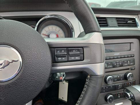 Used 2010 Ford Mustang GT Premium RWD image 17