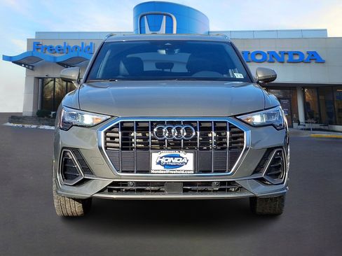Used 2022 Audi Q3 2.0T Premium image 2
