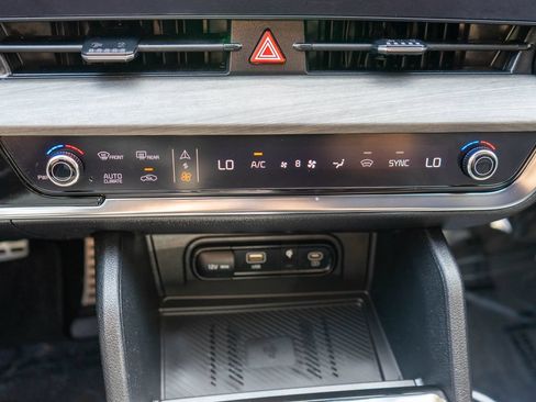 Certified 2025 Kia Sportage X-Pro AWD/4WD image 25