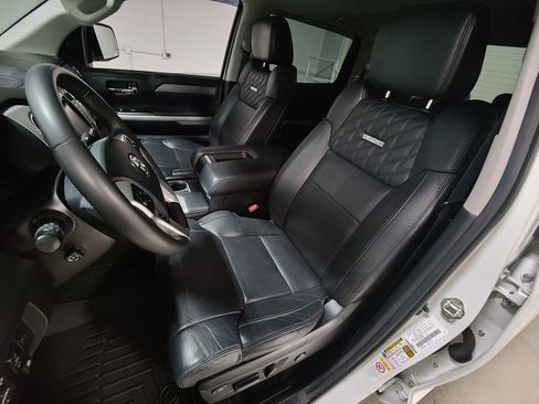 Used 2019 Toyota Tundra Platinum AWD/4WD image 35