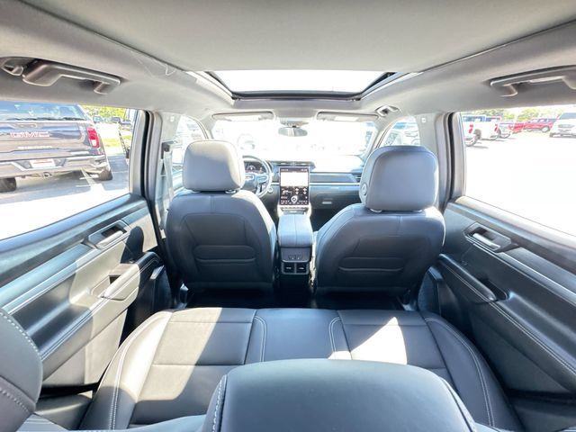 Used 2026 GMC Terrain Elevation w/ Elevation Premium Package FWD image 21
