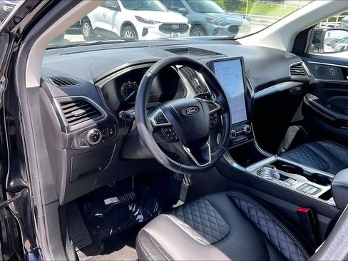 Certified 2024 Ford Edge Titanium w/ Equipment Group 301A image 2