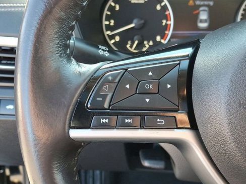 Used 2022 Nissan Altima 2.5 SV w/ SV Premium Package image 21