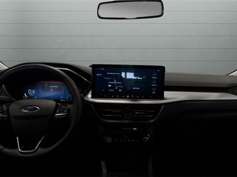 Used 2024 Ford Escape Platinum image 9