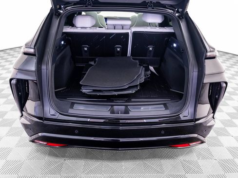 New 2026 Cadillac Lyriq Sport w/ LPO, Floor Liner Package AWD/4WD image 31