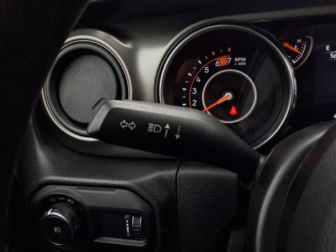 Used 2023 Jeep Wrangler Sport image 27