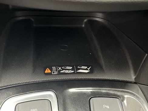 Certified 2023 Chevrolet Equinox Premier w/ LPO, Floor Liner Package image 25