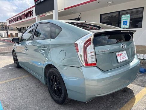 Used 2013 Toyota Prius Two image 3