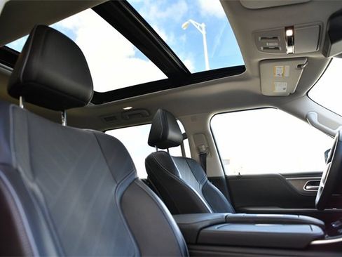 Used 2025 INFINITI QX80 Luxe image 35