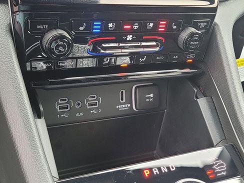 New 2025 Jeep Grand Cherokee Trailhawk AWD/4WD image 32