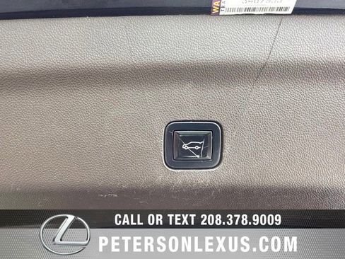Used 2022 Chevrolet Suburban Z71 w/ Z71 Off-Road Package AWD/4WD image 25