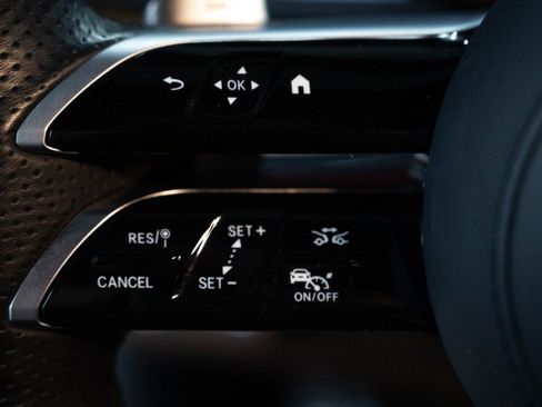 Certified 2024 Mercedes-Benz GLS 450 4MATIC image 24