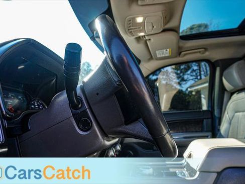 Used 2018 Ford Expedition Limited image 39