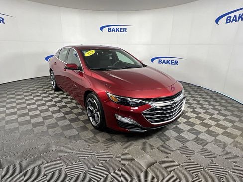 Certified 2022 Chevrolet Malibu LT FWD image 2
