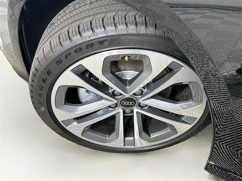 New 2026 Audi A3 2.0T Premium image 24