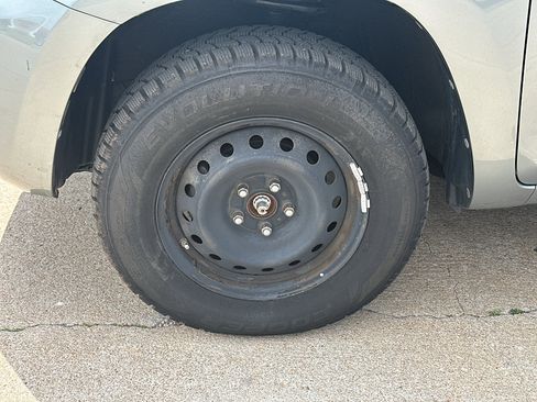 Used 2007 Toyota RAV4 2WD image 3